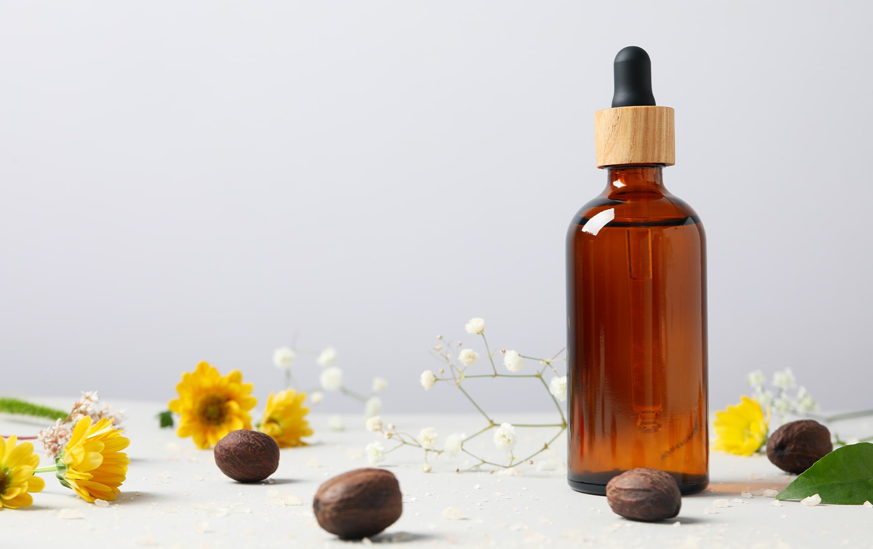 how to get thick eyebrows with natural oils 03